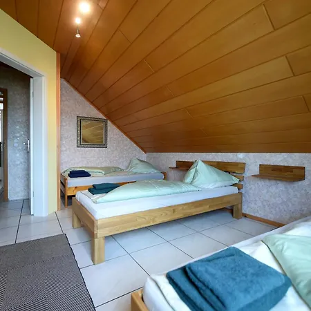 Lejlighed Ferienwohnung Monteuer Unterkunft Neuhof Kalbach Rhoen *